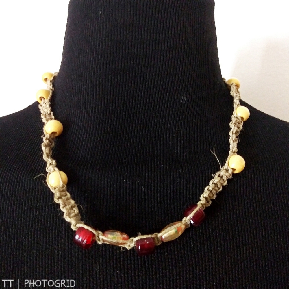 New Handmade Hemp w/glass and wood bead necklace